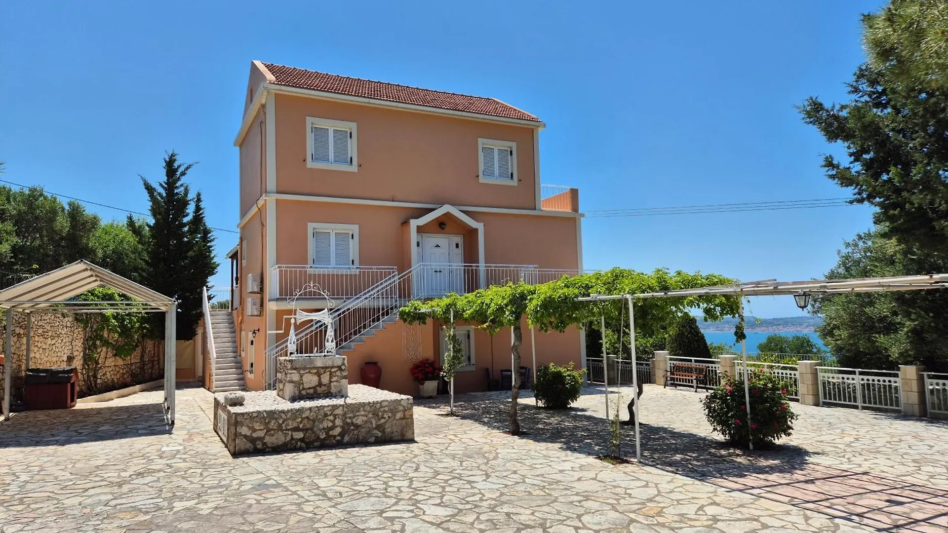 Apartments Marina House Fársa
